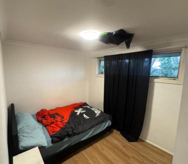 Auburn House | HolaSydney