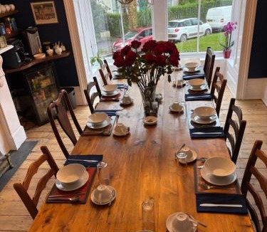 Chysauster Bed & Breakfast | Holbein House