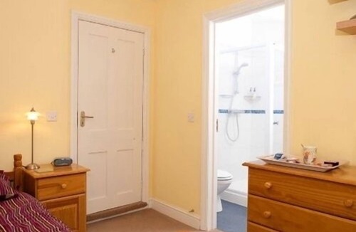 Shaftesbury Bed & Breakfast | Holbrook B&B