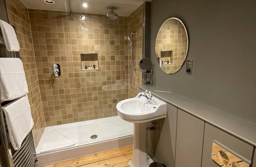 Wincanton Hotel | Holbrook Manor & Spa.