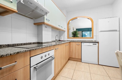 L'Hospitalet de l'Infant Apartment | Holdiday Apartment 'Costa Linda 1' with Sea View, Pool & Wi-Fi