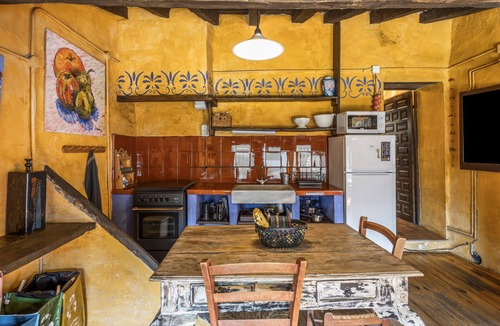 Sant Joan de Les Abadesses House | Holiday Home 'El Colomar, El Reixac Casa Rural' with Mountain View, Shared Pool & Wi-Fi