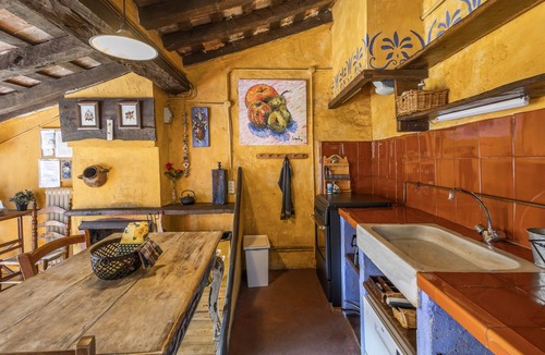 Sant Joan de Les Abadesses House | Holiday Home 'El Colomar, El Reixac Casa Rural' with Mountain View, Shared Pool & Wi-Fi