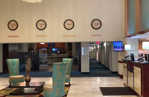 Central Oklahoma City Hotel | Holiday Inn Hotel & Suites Oklahoma City North, an IHG Hotel