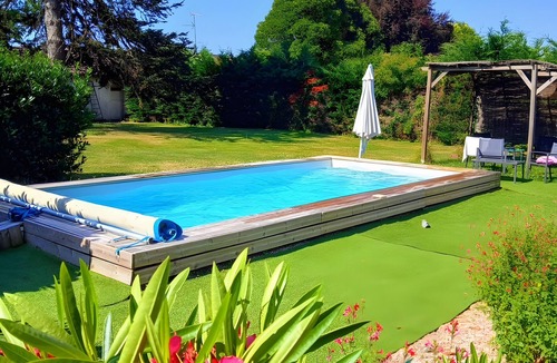 Saint-Medard-de-Mussidan House | Holiday Home "Les Petits Cailloux"