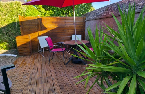 Sainte-Maure-de-Touraine House | Holiday Home 'Des Caves' with Shared Pool, Wi-Fi and Air Conditioning