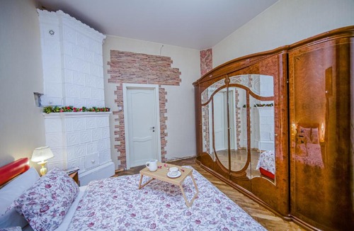Aptekarskiy Ostrov Apartment | Holiday 4BR Apartment