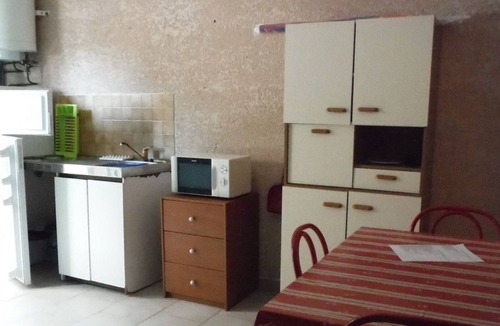 Sorbo-Ocagnano Apartment | Holiday Accommodation with Terrace - Pinarello Beach