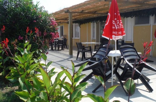 Sorbo-Ocagnano Apartment | Holiday Accommodation with Terrace - Pinarello Beach