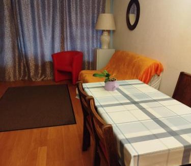Davos-Platz Apartment | Holiday accommodation - swimming pool available