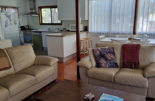 Hawks Nest House | Holiday Amongst Nature!