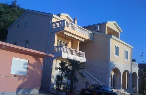 Ploce Apartment | Holiday apart. for 8