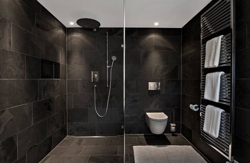 Klosters Platz Apartment | Holiday Apartment "Belawis" with Balcony & Wi-Fi