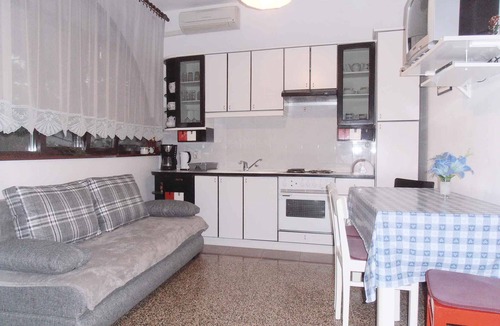 Sucici Apartment | Holiday apartment with air conditioning and terrace