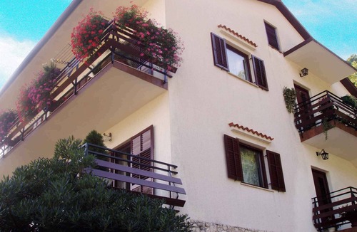 Sucici Apartment | Holiday apartment with air conditioning and terrace