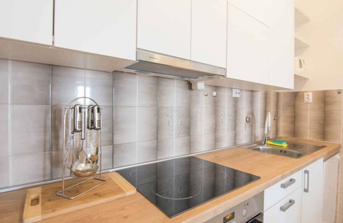 Biograd na Moru Apartment | Holiday apartment with air conditioning and sea view