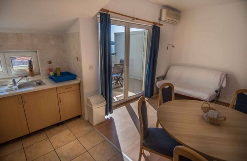 Biograd na Moru Apartment | Holiday apartment with air conditioning and sea view