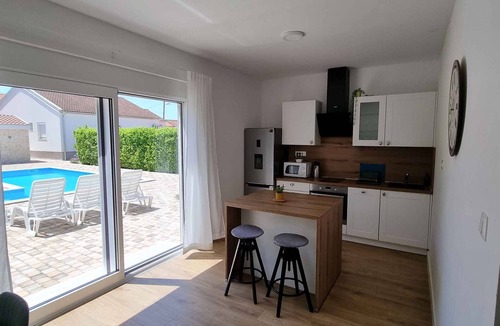 Biograd na Moru Apartment | Holiday apartment with pool