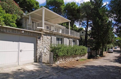 Cove Murtar Apartment | Holiday apartment near the beach