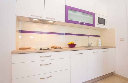 Vranje Selo Apartment | Holiday apartment with pool