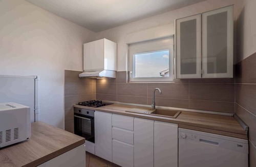 Stari Grad Apartment | Holiday apartment 100 m to the Adriatic