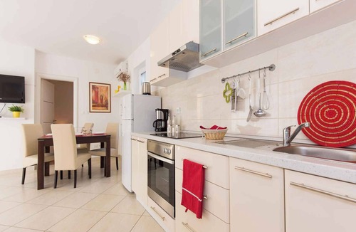 Cizici Apartment | Holiday apartment 50 m from the beach