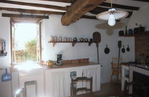 Balagueres House | Holiday Apartment "Aile 4 Personnes Maison Ancienne"