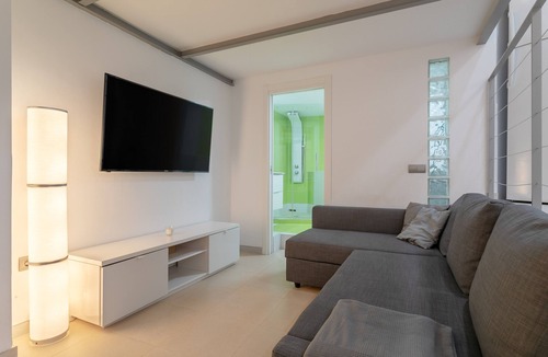 Sant Blai Apartment | Holiday Apartment "Alison's Loft" with A/C & Wi-Fi
