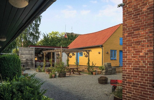 Svaneke Apartment | Holiday apartment at Årsdale Solgaarden 6