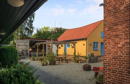 Svaneke Apartment | Holiday Apartment At Årsdale Solgaarden 6