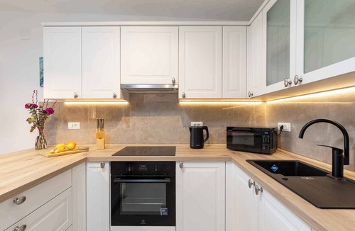Lapad Apartment | Holiday apartment beautifully furnished with air conditioning