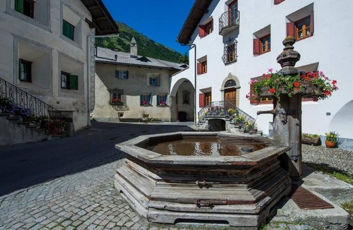 Bever Apartment | Holiday apartment Bever for 2 - 4 persons with 1 bedroom - Historical building