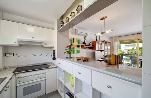 Cambrils Apartment | Holiday Apartment "Cambrils Park" with Sea View, Balcony & Shared Pool