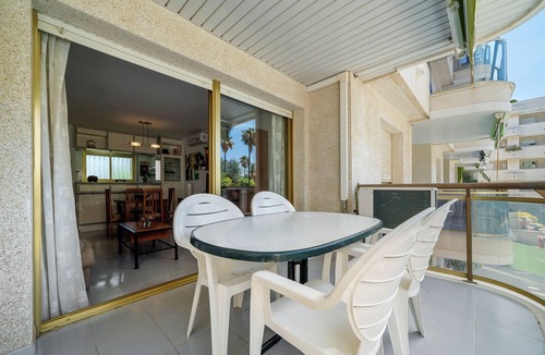 Cambrils Apartment | Holiday Apartment "Cambrils Park" with Sea View, Balcony & Shared Pool