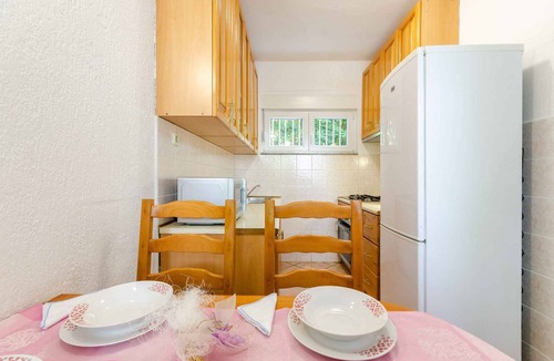 Jadranovo Apartment | Holiday apartment directly on the beach