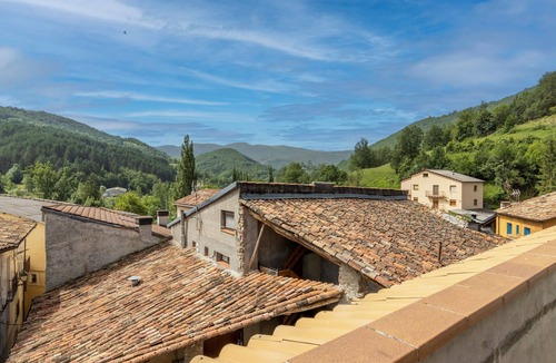 Les Iglesies House | Holiday Apartment "Mossen Batista Freixe" with Mountain View, Private Terrace & Wi-Fi