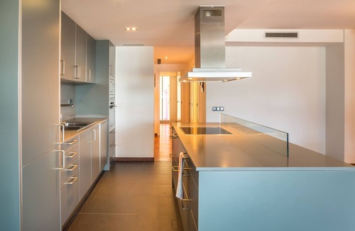 Platja d'Aro Apartment | Holiday Apartment "Nereides" with Sea View, Shared Pool & Wi-Fi