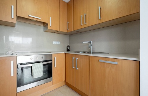 Deltebre Apartment | Holiday Apartment "Ferran" with Private Terrace, Balcony & Wi-Fi