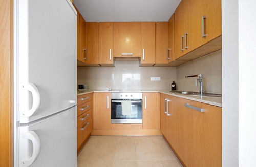 Deltebre Apartment | Holiday Apartment "Ferran" with Private Terrace, Balcony & Wi-Fi