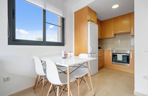 Deltebre Apartment | Holiday Apartment "Ferran" with Private Terrace, Balcony & Wi-Fi