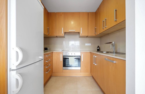 Deltebre Apartment | Holiday Apartment "Ferran" with Private Terrace, Balcony & Wi-Fi