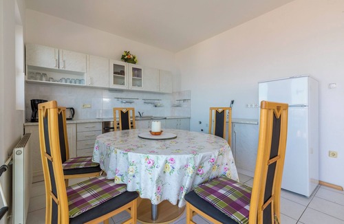 Klanfari Apartment | Holiday apartment First realms to the sea
