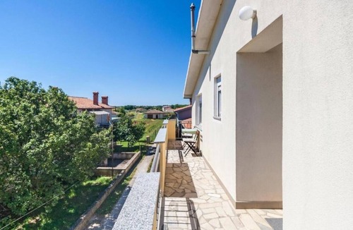 Marcana Apartment | Holiday apartment "Gortan" with view of the water