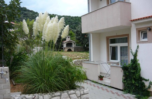 Barbat na Rabu House | Holiday Apartment in Barbat with Spacious Terrace and Beautiful View