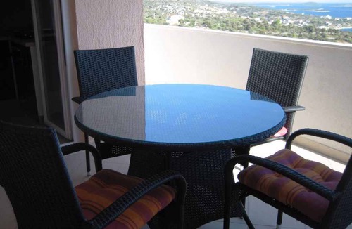 Dvornica Apartment | Holiday apartment with use of pool