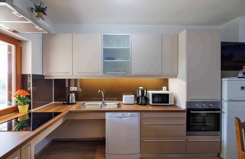 Nenadici Apartment | Holiday apartment in a quiet location
