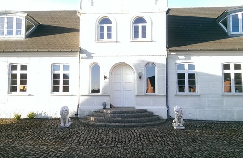 Ravnholt Condo | Holiday apartment in the countryside.
