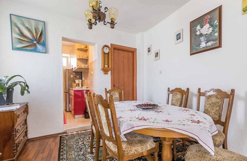 Baska Apartment | Holiday apartment in the old town of Baska