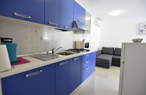 Zambratija Apartment | Holiday Apartment in Zambratija with Private Parking