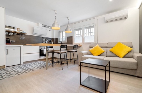 Calafell Apartment | Holiday Apartment "Kaixo" with A/C & Wi-Fi